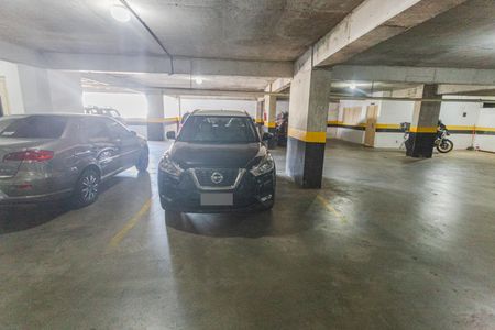 Apartamento à venda com 60m², 2 quartos e 1 vaga Apartamento à venda com 60m², 2 quartos e 1 vagaGaragem