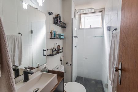 Banheiro Social de apartamento à venda com 2 quartos, 60m² em Sion, Belo Horizonte