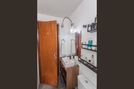 Apartamento à venda com 60m², 2 quartos e 1 vaga Apartamento à venda com 60m², 2 quartos e 1 vagaBanheiro Social