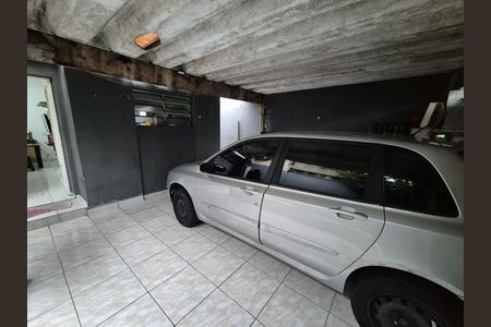 Casa à venda com 137m², 2 quartos e 2 vagas Casa à venda com 137m², 2 quartos e 2 vagasGaragem