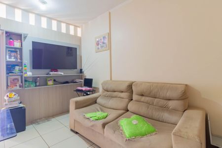 Sala / Cozinha de apartamento à venda com 2 quartos, 34m² em Qnn, Brasília