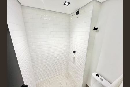 Banheiro de apartamento à venda com 1 quarto, 62m² em Jardim São Paulo, São Paulo