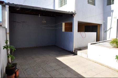 Casa à venda com 116m², 3 quartos e 3 vagas Casa à venda com 116m², 3 quartos e 3 vagasDetalhe - Quintal
