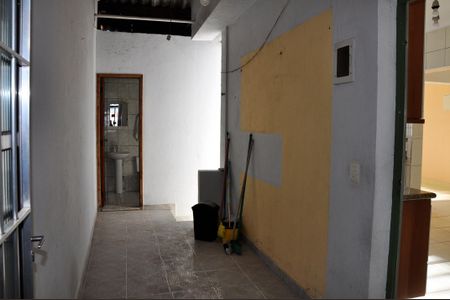 Casa à venda com 116m², 3 quartos e 3 vagas Casa à venda com 116m², 3 quartos e 3 vagasDetalhe - Corredor Externo