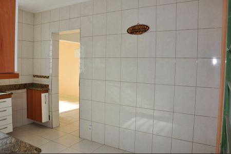 Casa à venda com 116m², 3 quartos e 3 vagas Casa à venda com 116m², 3 quartos e 3 vagasDetalhe - Cozinha
