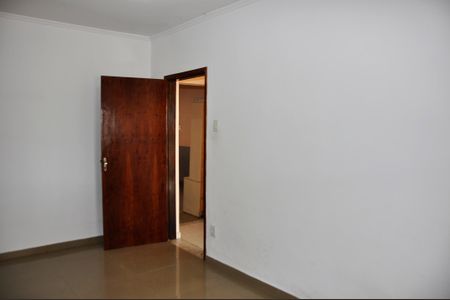 Casa à venda com 116m², 3 quartos e 3 vagas Casa à venda com 116m², 3 quartos e 3 vagasDetalhe - Quarto 02