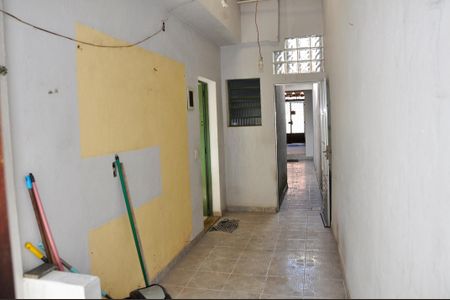 Casa à venda com 116m², 3 quartos e 3 vagas Casa à venda com 116m², 3 quartos e 3 vagasDetalhe - Corredor Externo