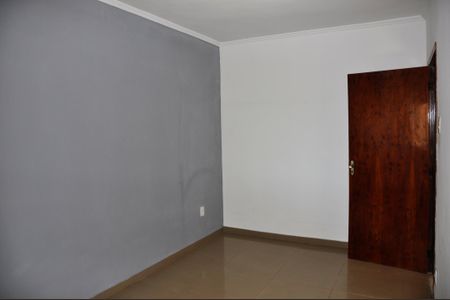 Casa à venda com 116m², 3 quartos e 3 vagas Casa à venda com 116m², 3 quartos e 3 vagasDetalhe - Quarto 02