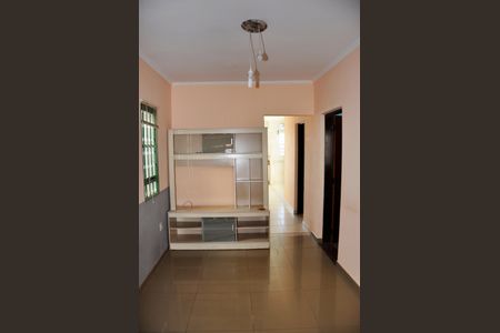 Casa à venda com 116m², 3 quartos e 3 vagas Casa à venda com 116m², 3 quartos e 3 vagasDetalhe - Sala