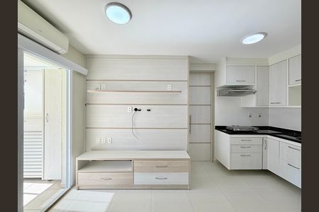 Sala de apartamento para alugar com 1 quarto, 38m² em Cidade Monções, São Paulo