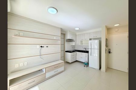 Apartamento para alugar com 38m², 1 quarto e 1 vagaSala