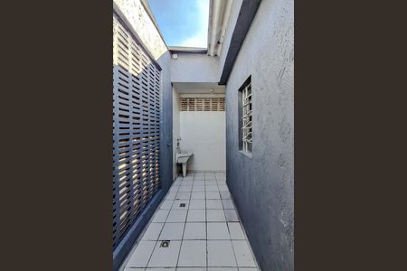 Casa para alugar com 107m², 3 quartos e 1 vagaÁrea de Serviço/Varanda