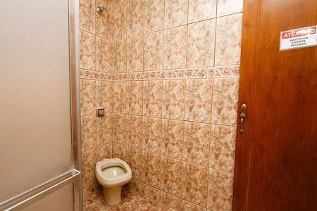 Casa para alugar com 110m², 4 quartos e 2 vagasBanheiro 1