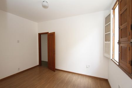 Casa para alugar com 110m², 4 quartos e 2 vagasQuarto 2