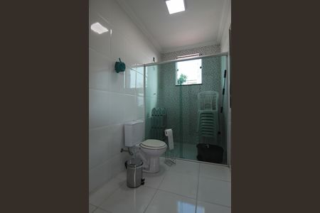 Casa à venda com 216m², 4 quartos e 4 vagasBanheiro Social 2