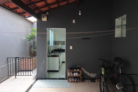 Casa à venda com 216m², 4 quartos e 4 vagasÁrea de Serviço