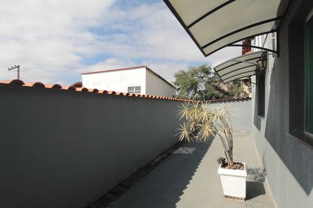 Casa à venda com 216m², 4 quartos e 4 vagasÁrea Externa