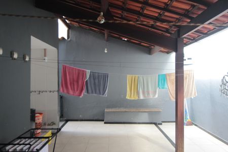 Casa à venda com 216m², 4 quartos e 4 vagasÁrea de Serviço