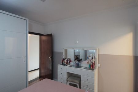 Casa à venda com 216m², 4 quartos e 4 vagasSuite 2