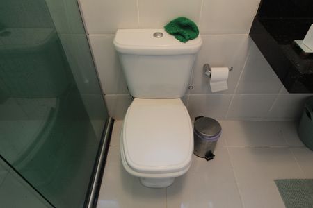 Casa à venda com 216m², 4 quartos e 4 vagasBanheiro da Suite 1