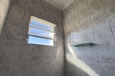 Banheiro da Suíte de casa para alugar com 2 quartos, 70m² em Jardim Sueli, Guarulhos