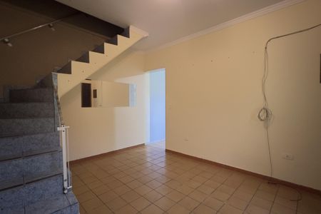Sala de casa para alugar com 2 quartos, 70m² em Jardim Sueli, Guarulhos