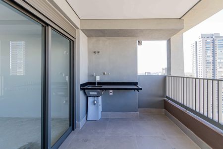 Apartamento à venda com 98m², 2 quartos e 2 vagas Apartamento à venda com 98m², 2 quartos e 2 vagasVaranda