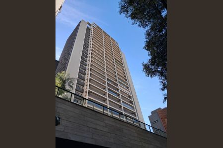 Apartamento à venda com 201m², 3 quartos e 3 vagas Apartamento à venda com 201m², 3 quartos e 3 vagasFachada