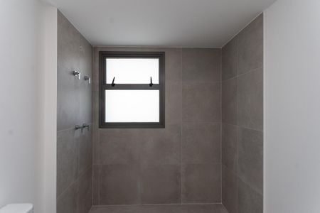 Apartamento à venda com 201m², 3 quartos e 3 vagasBanheiro do quarto 3 Suíte