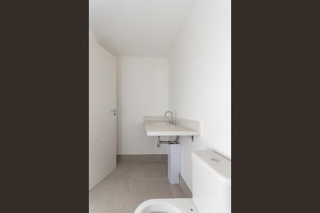 Apartamento à venda com 201m², 3 quartos e 3 vagas Apartamento à venda com 201m², 3 quartos e 3 vagasBanheiro do quarto 1 Suíte