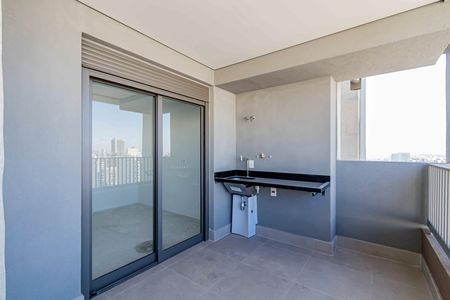 Apartamento à venda com 98m², 3 quartos e 2 vagas Apartamento à venda com 98m², 3 quartos e 2 vagasÁrea de Serviço