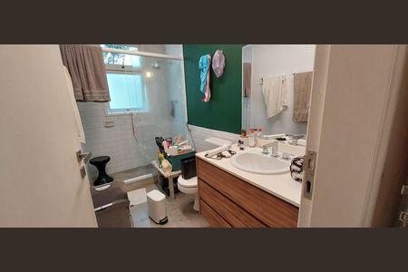 Casa para alugar com 450m², 4 quartos e 2 vagas Casa para alugar com 450m², 4 quartos e 2 vagasBanheiro