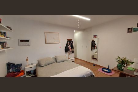 Casa para alugar com 450m², 4 quartos e 2 vagas Casa para alugar com 450m², 4 quartos e 2 vagasQuarto