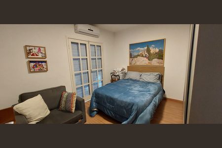 Casa para alugar com 450m², 4 quartos e 2 vagas Casa para alugar com 450m², 4 quartos e 2 vagasQuarto