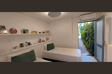 Casa para alugar com 450m², 4 quartos e 2 vagas Casa para alugar com 450m², 4 quartos e 2 vagasQuarto