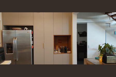 Casa para alugar com 450m², 4 quartos e 2 vagas Casa para alugar com 450m², 4 quartos e 2 vagasCozinha