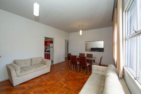 Apartamento à venda com 96m², 3 quartos e 1 vaga Apartamento à venda com 96m², 3 quartos e 1 vagaSala