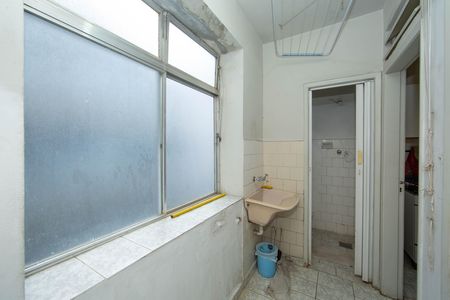 Apartamento à venda com 96m², 3 quartos e 1 vaga Apartamento à venda com 96m², 3 quartos e 1 vagaÁrea de serviço