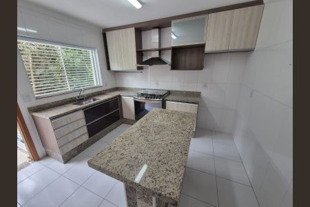 Cozinha de casa à venda com 3 quartos, 110m² em Vila Pedra Branca, São Paulo