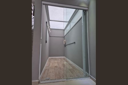Casa à venda com 110m², 3 quartos e 2 vagas Casa à venda com 110m², 3 quartos e 2 vagasÁrea externa