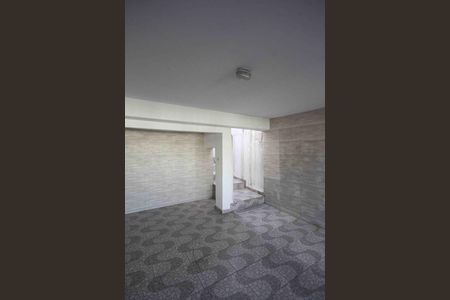Casa para alugar com 120m², 2 quartos e 1 vaga