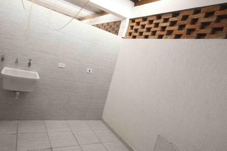 Casa para alugar com 120m², 2 quartos e 1 vaga