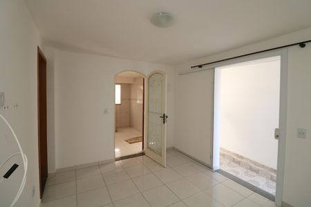 Sala de casa para alugar com 2 quartos, 60m² em Vila Bela, São Paulo