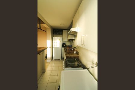 Apartamento para alugar com 75m², 2 quartos e 1 vaga Apartamento para alugar com 75m², 2 quartos e 1 vagaCozinha e Área de Serviço
