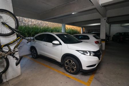 Apartamento para alugar com 75m², 2 quartos e 1 vaga Apartamento para alugar com 75m², 2 quartos e 1 vagaGaragem