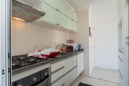 Apartamento para alugar com 240m², 3 quartos e 2 vagas Apartamento para alugar com 240m², 3 quartos e 2 vagasCozinha