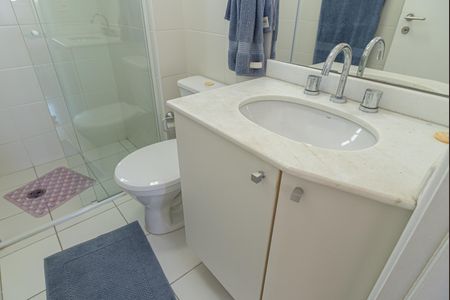 Apartamento para alugar com 240m², 3 quartos e 2 vagas Apartamento para alugar com 240m², 3 quartos e 2 vagasBanheiro 2