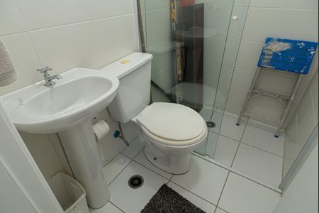 Apartamento para alugar com 240m², 3 quartos e 2 vagas Apartamento para alugar com 240m², 3 quartos e 2 vagasBanheiro de Serviço