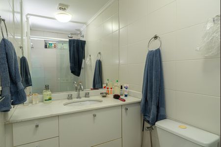 Apartamento para alugar com 240m², 3 quartos e 2 vagas Apartamento para alugar com 240m², 3 quartos e 2 vagasBanheiro da Suíte