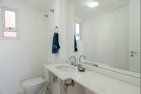 Apartamento para alugar com 240m², 3 quartos e 2 vagas Apartamento para alugar com 240m², 3 quartos e 2 vagasLavabo